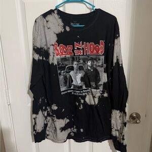 Black and White Graphic Long Sleeve Shirt